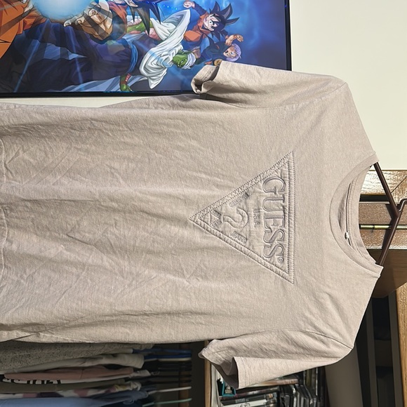 Guess embossed logo t-shirt - Picture 2 of 4